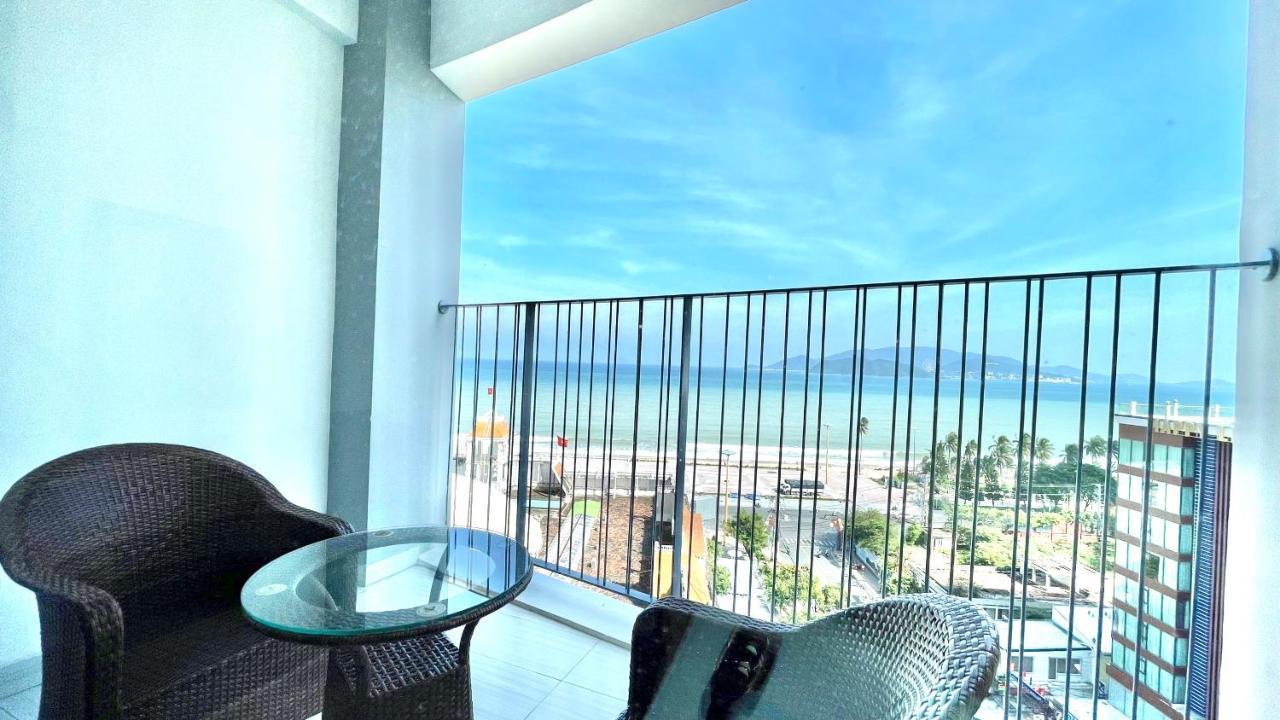 Rollton Ocean View Apartment Nha Trang Bagian luar foto