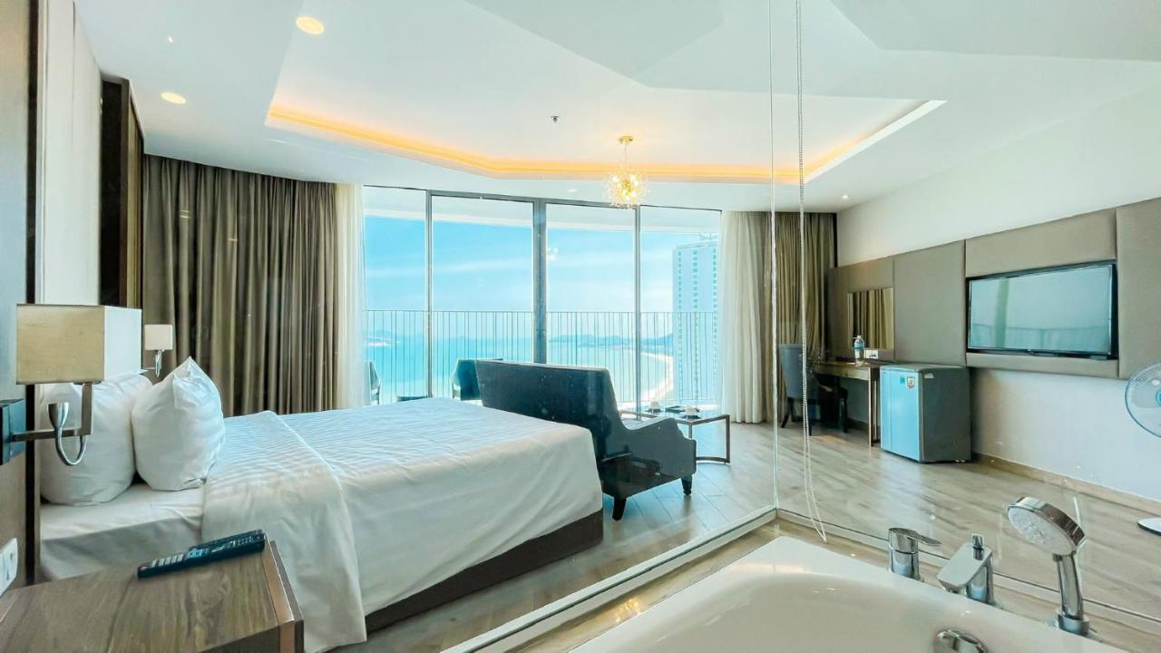 Rollton Ocean View Apartment Nha Trang Bagian luar foto