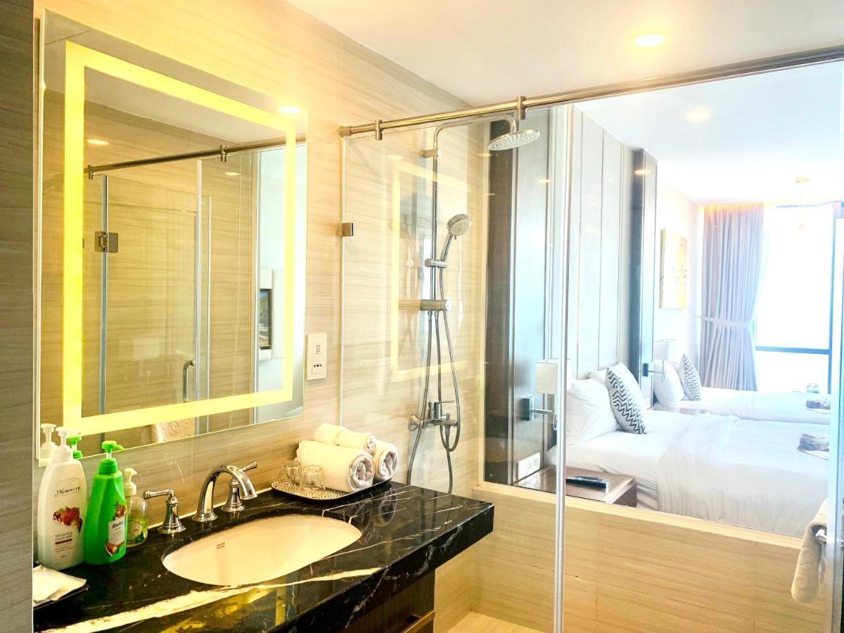 Rollton Ocean View Apartment Nha Trang Bagian luar foto