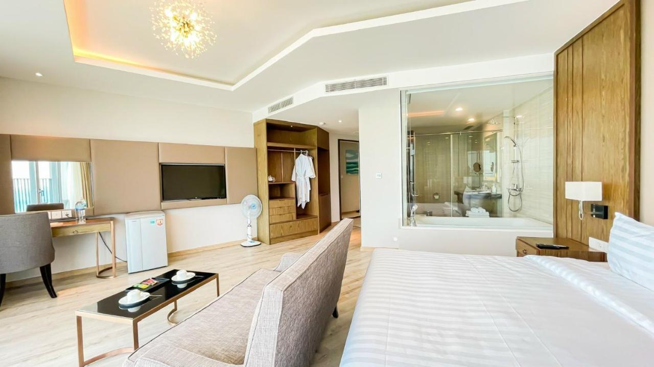 Rollton Ocean View Apartment Nha Trang Bagian luar foto