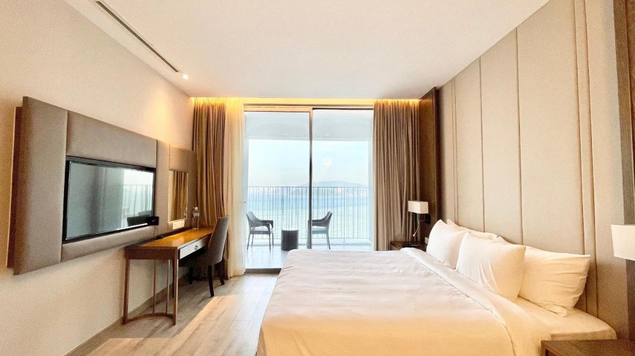 Rollton Ocean View Apartment Nha Trang Bagian luar foto