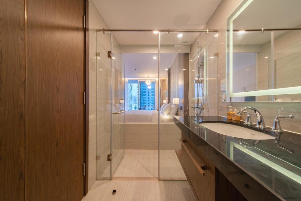Rollton Ocean View Apartment Nha Trang Bagian luar foto