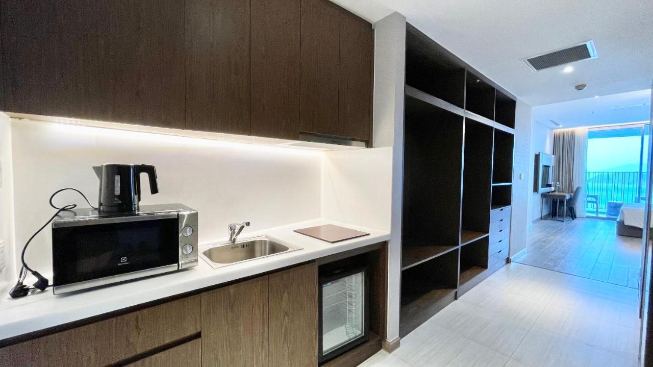 Rollton Ocean View Apartment Nha Trang Bagian luar foto